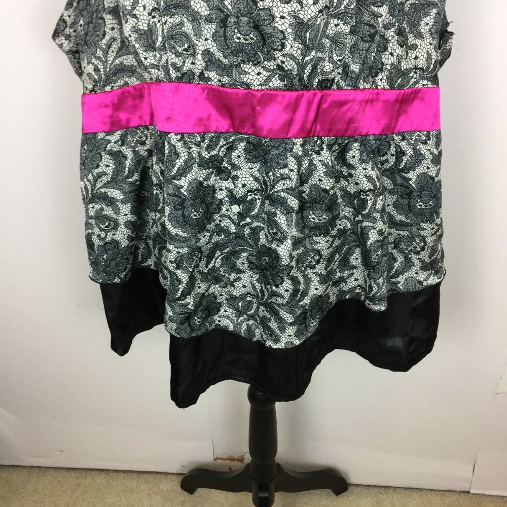 New! Torrid Tank Top Blouse 4X Womans Plus Black White Lace Print Sleeveless - Picture 4 of 14